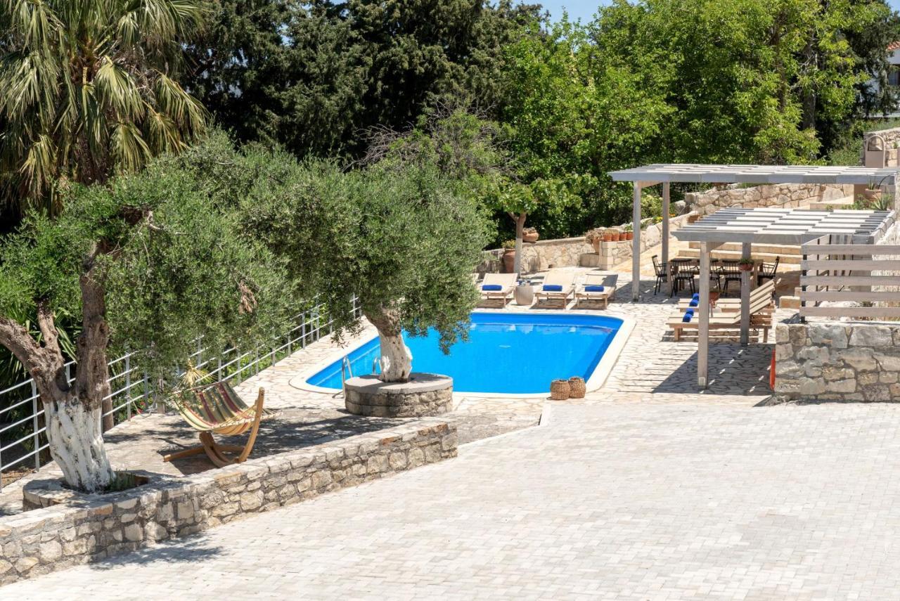 Villa Chrysallis With Heated Pool Georgioupoli Exterior foto